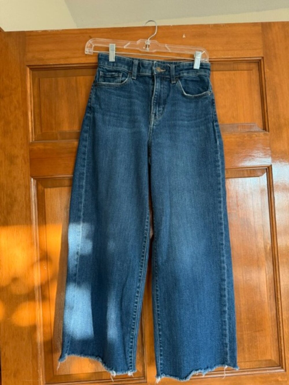 UNIQLO JEANS Size 4 Wide Leg High Rise Cut off bottoms, 24"